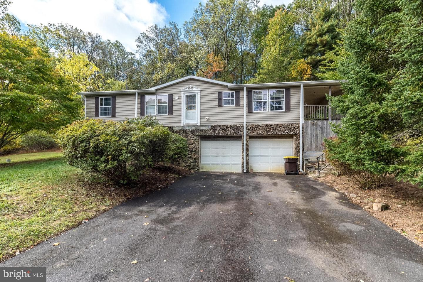 2419 Sanatoga Road photo 3