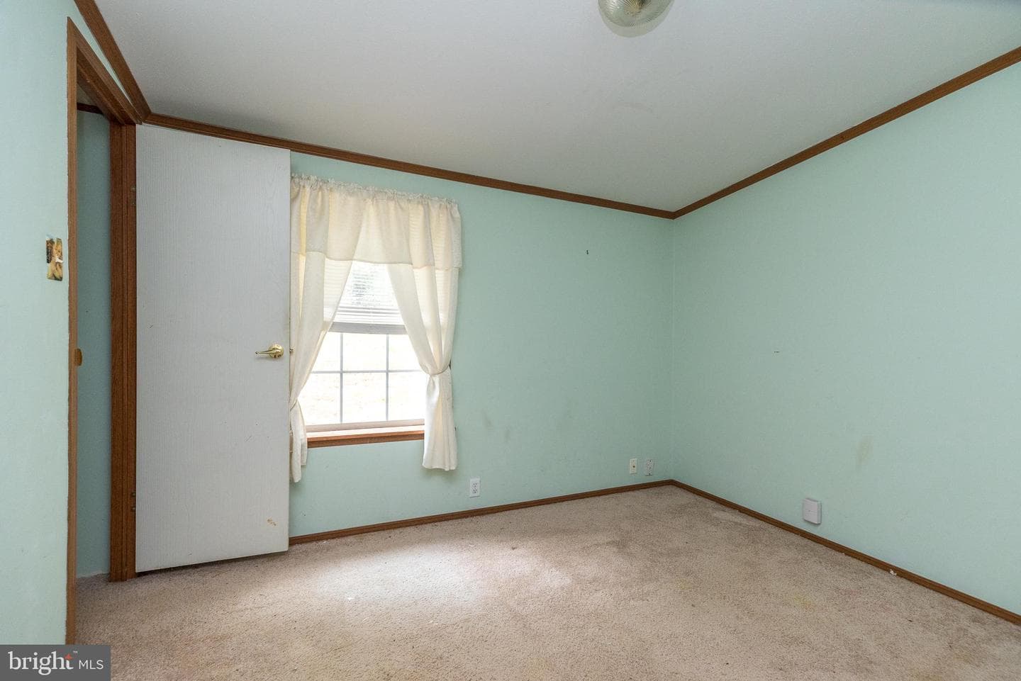 2419 Sanatoga Road photo 4