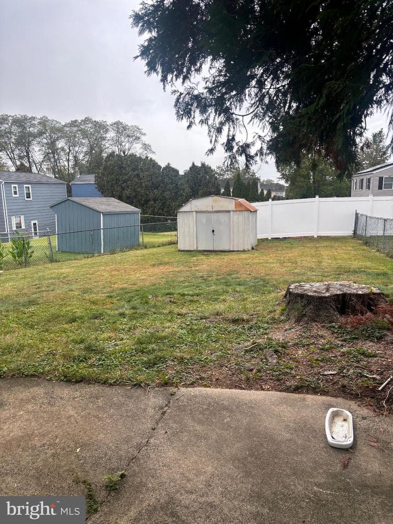2812 Lillian Avenue photo 2
