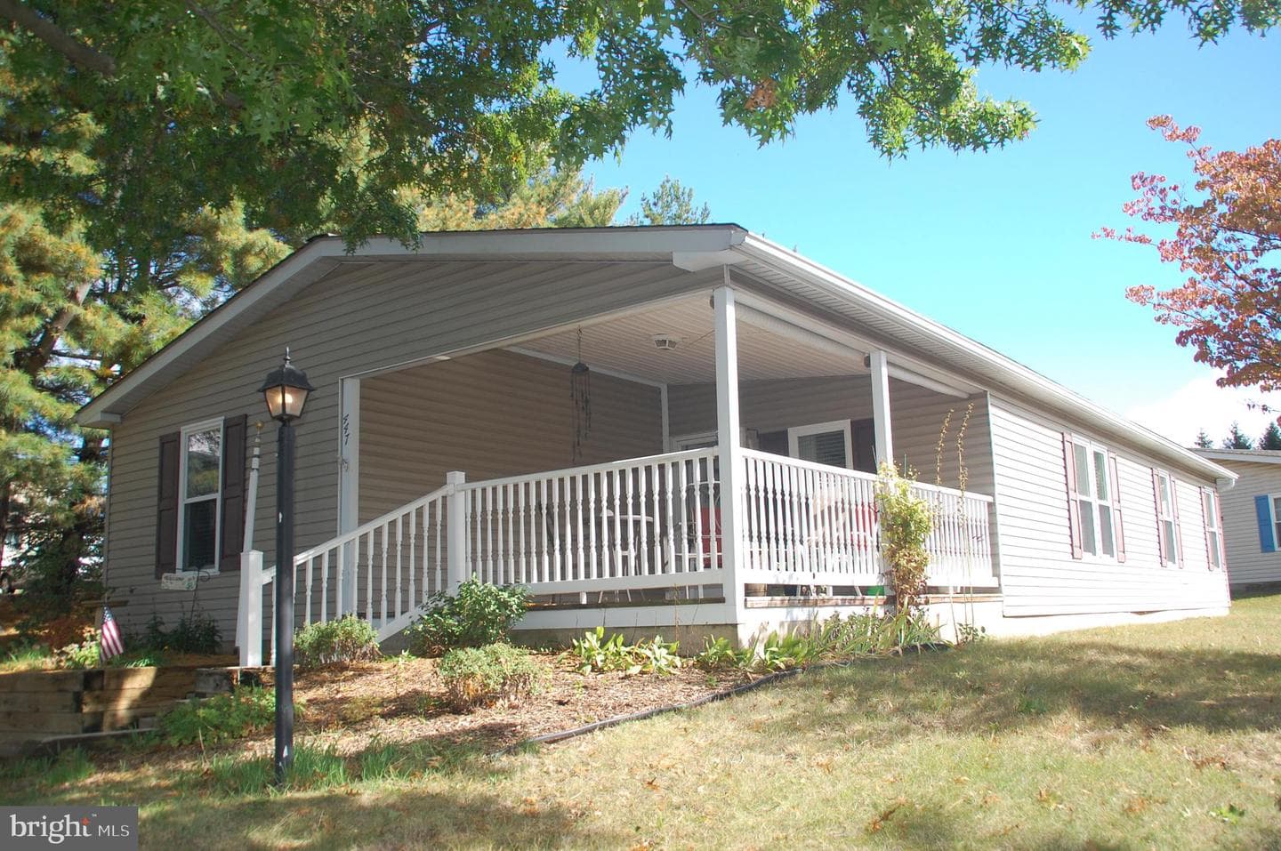 447 Manor House Lane photo 1
