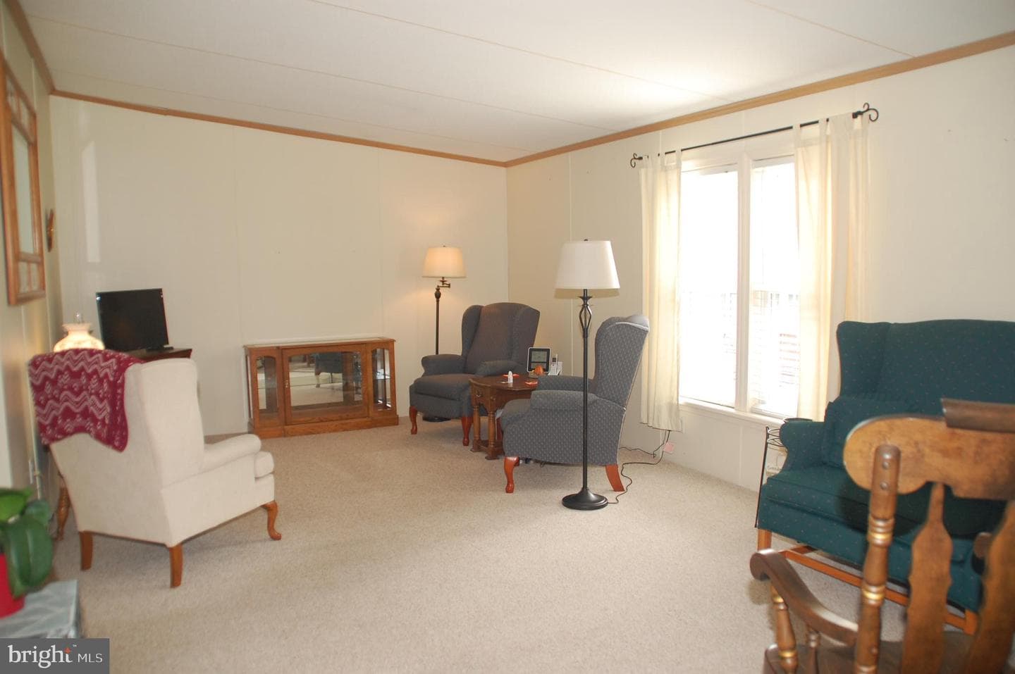 447 Manor House Lane photo 4