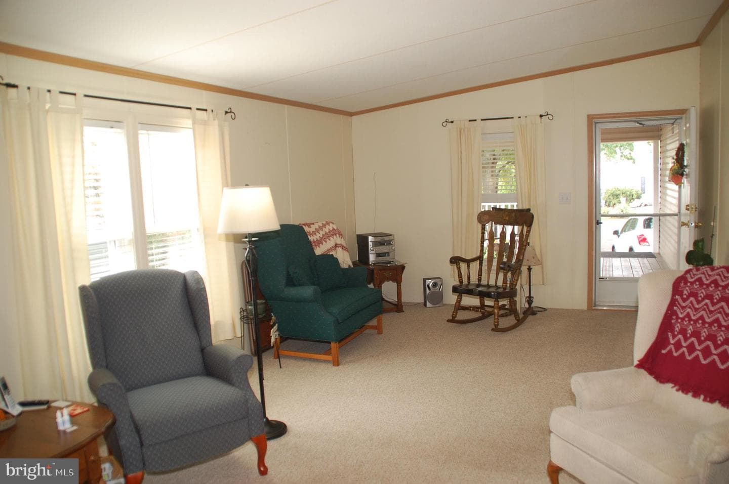 447 Manor House Lane photo 6