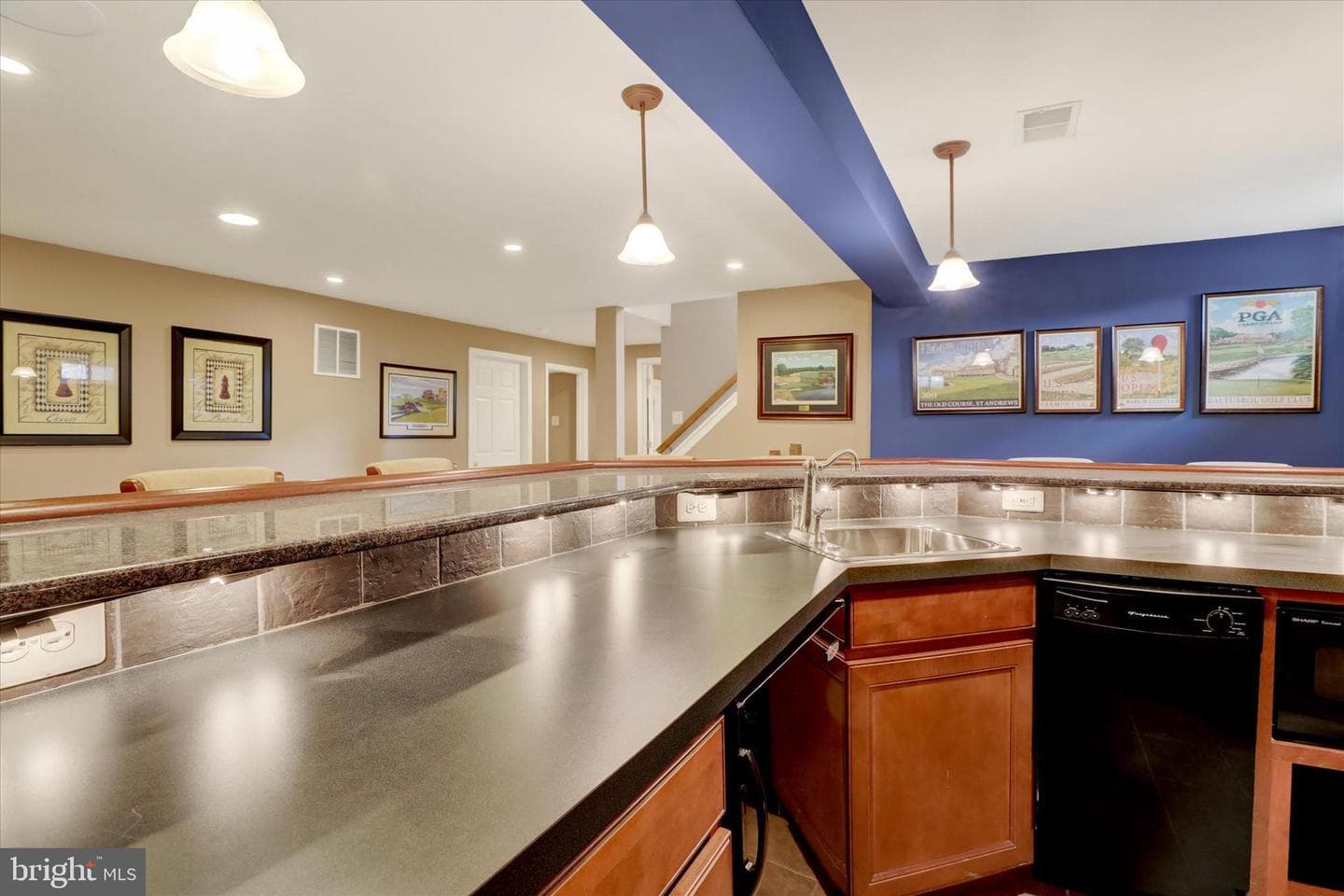 211 Paperbirch Drive photo 42