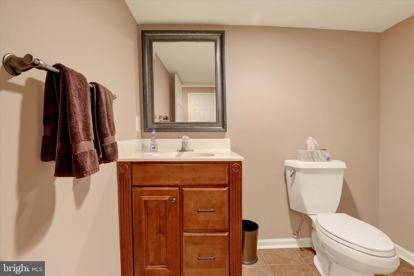 211 Paperbirch Drive photo 44