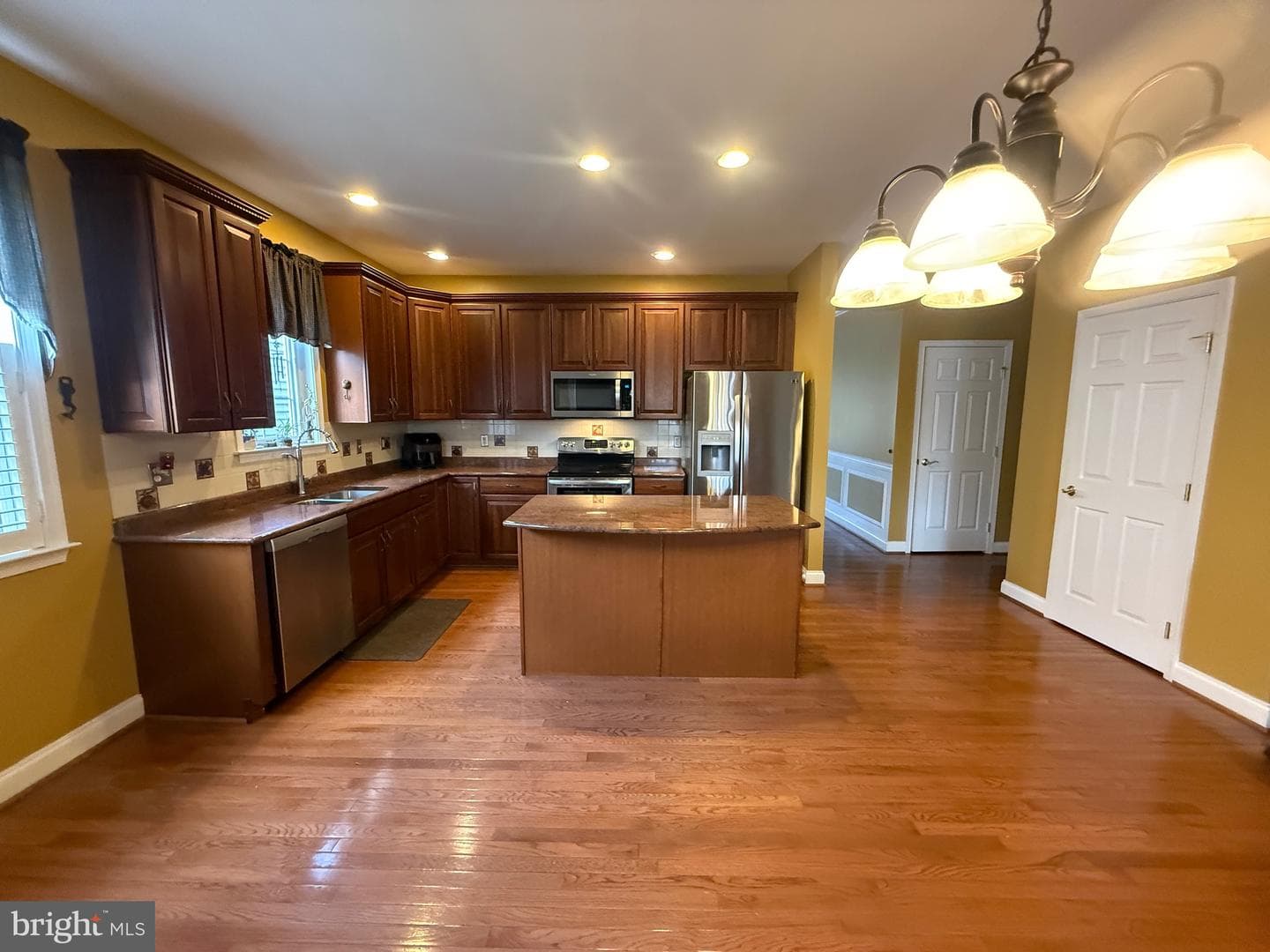 747 Crestview Boulevard photo 12