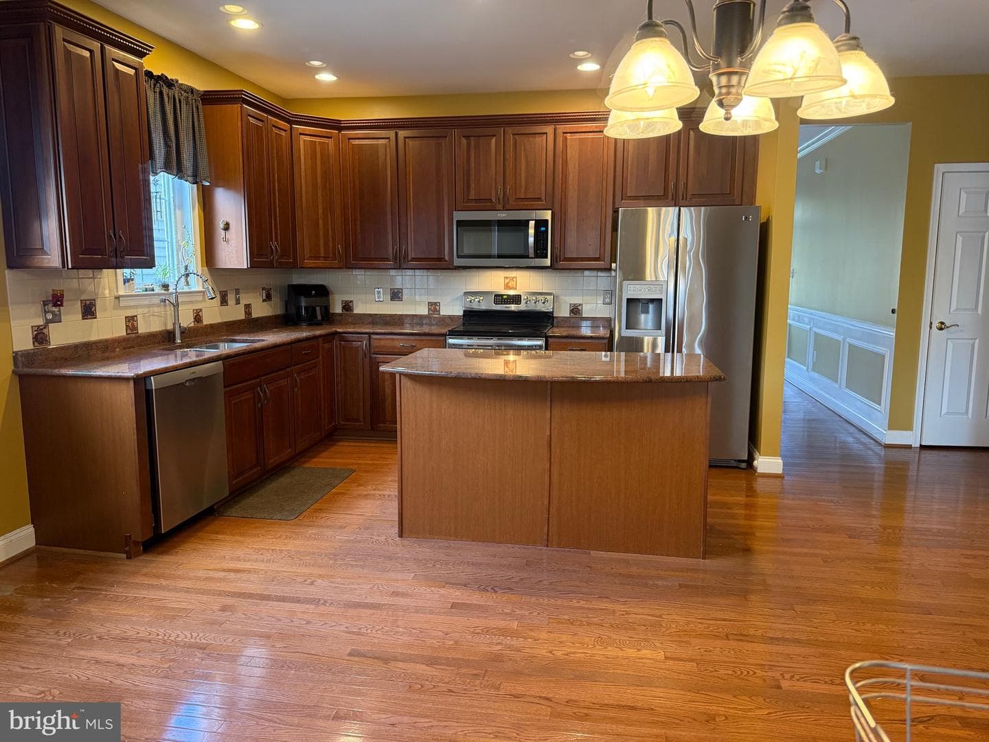 747 Crestview Boulevard photo 15