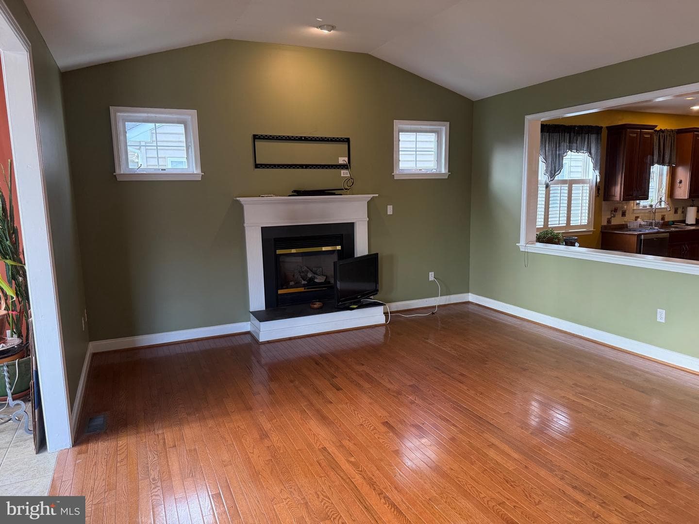 747 Crestview Boulevard photo 18