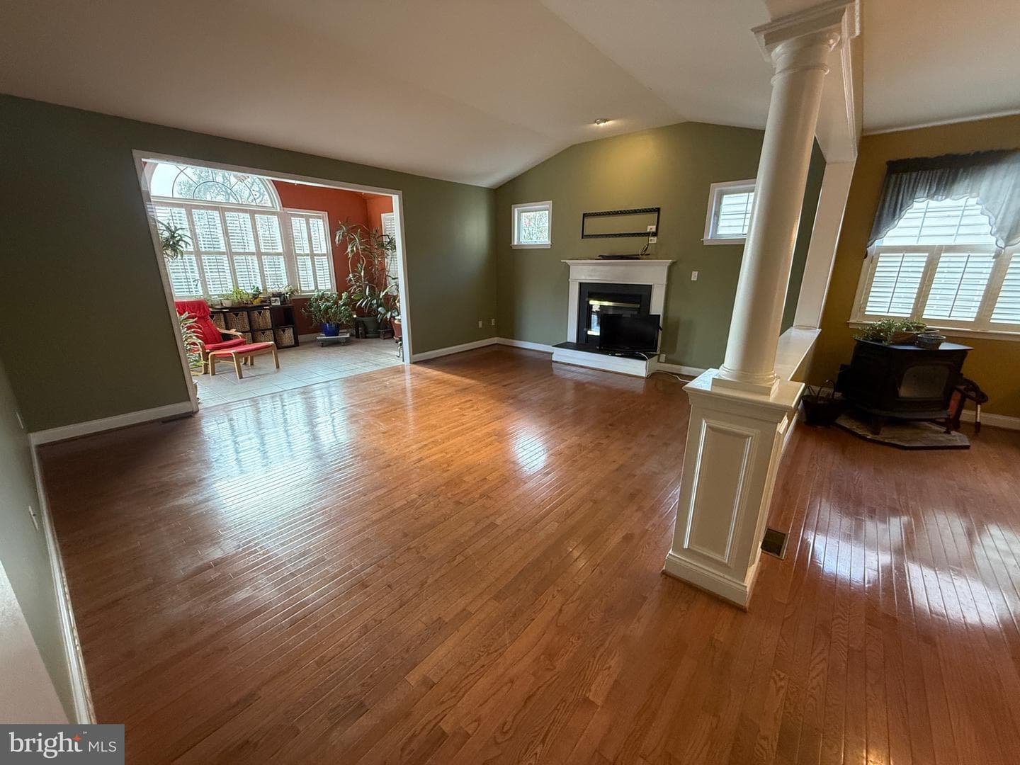 747 Crestview Boulevard photo 20