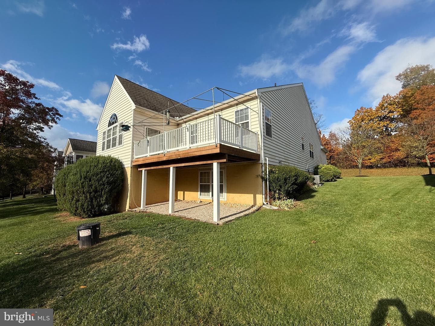 747 Crestview Boulevard photo 4