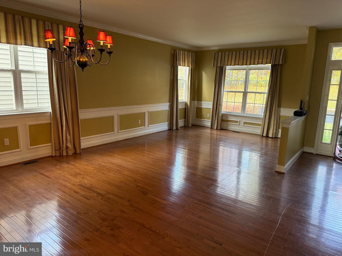 747 Crestview Boulevard photo 7