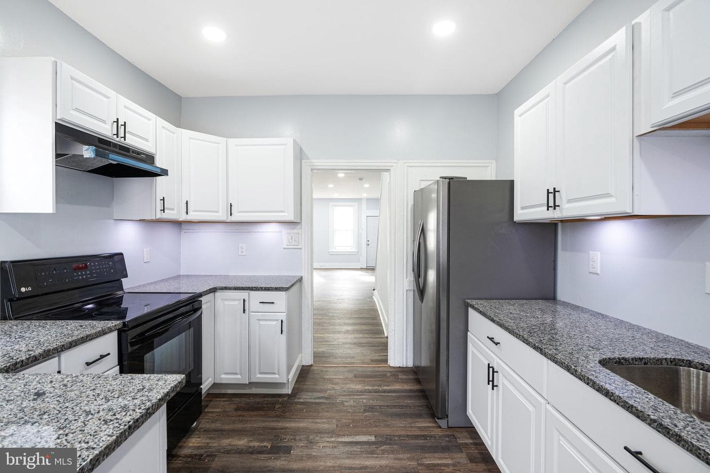 725 W Lafayette Street photo 1