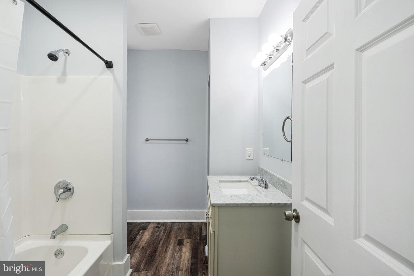 725 W Lafayette Street photo 12