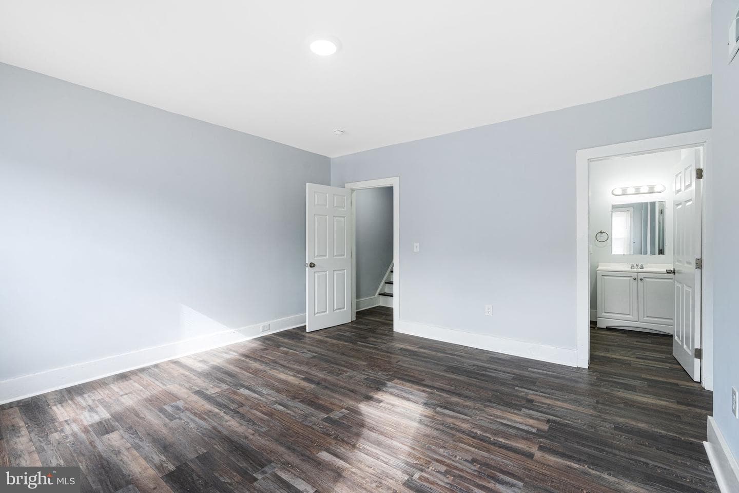 725 W Lafayette Street photo 17