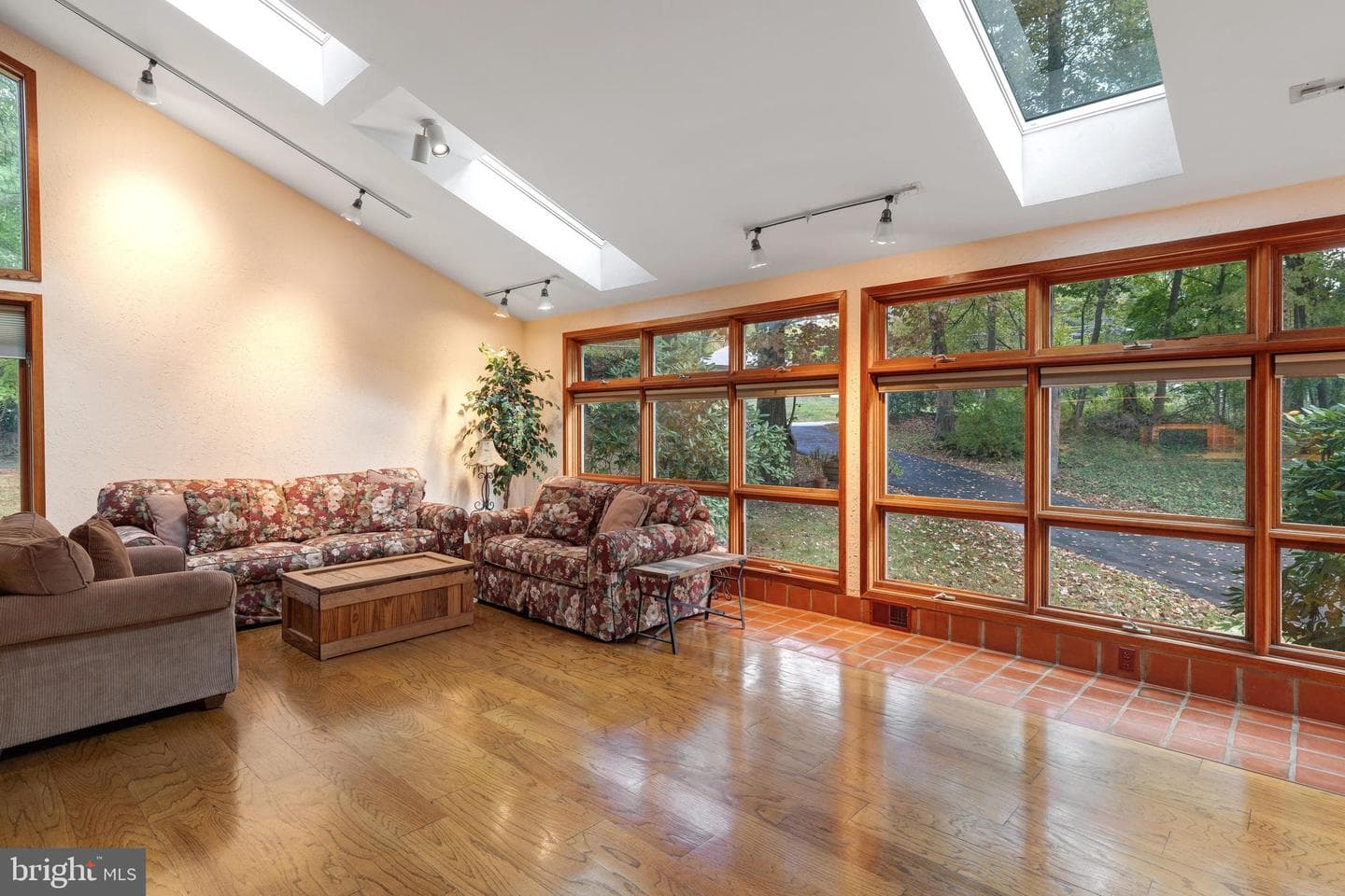2390 Terwood Road photo 10