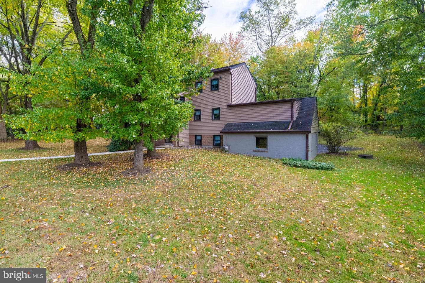 2390 Terwood Road photo 3