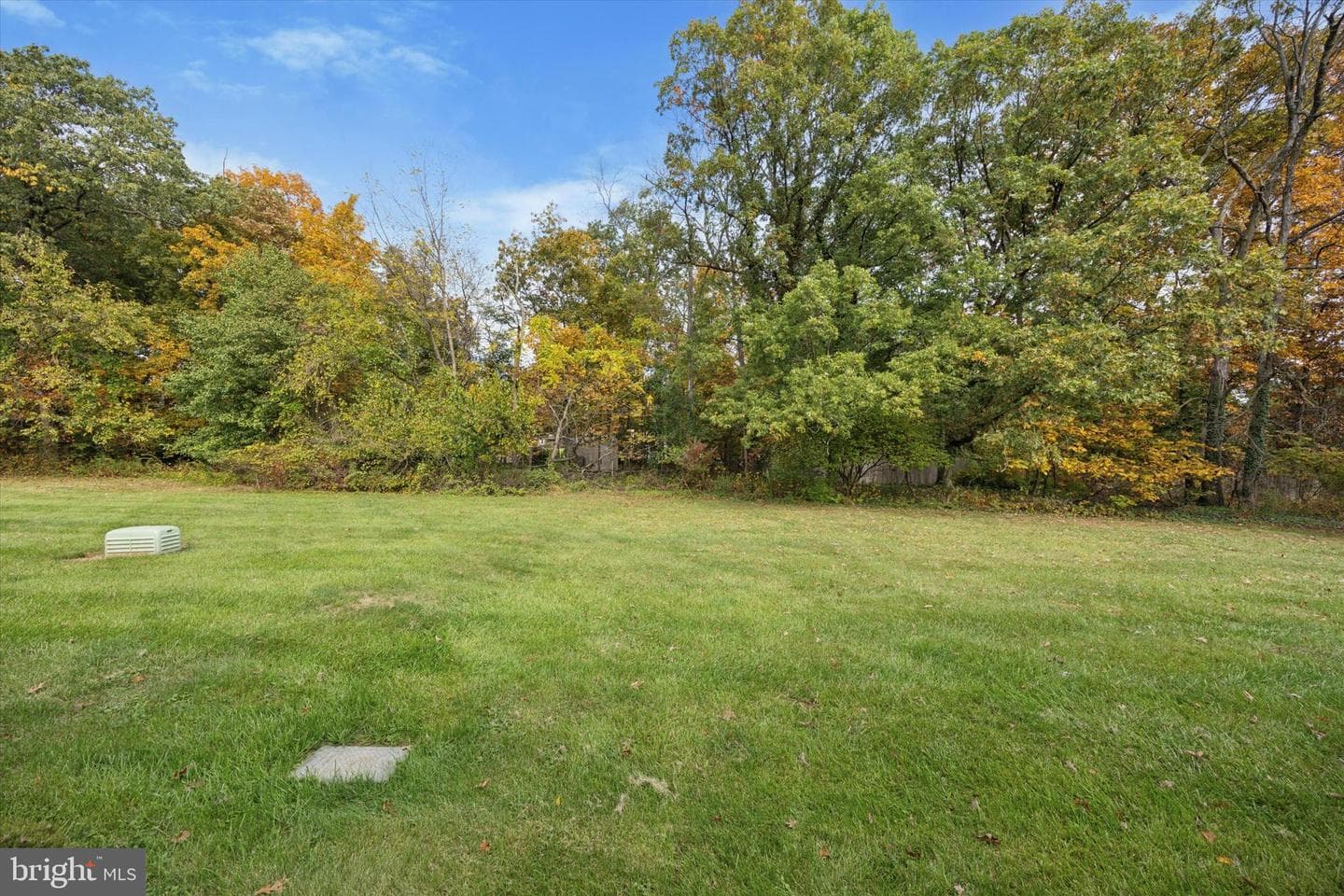 2415 Hillock Court photo 27