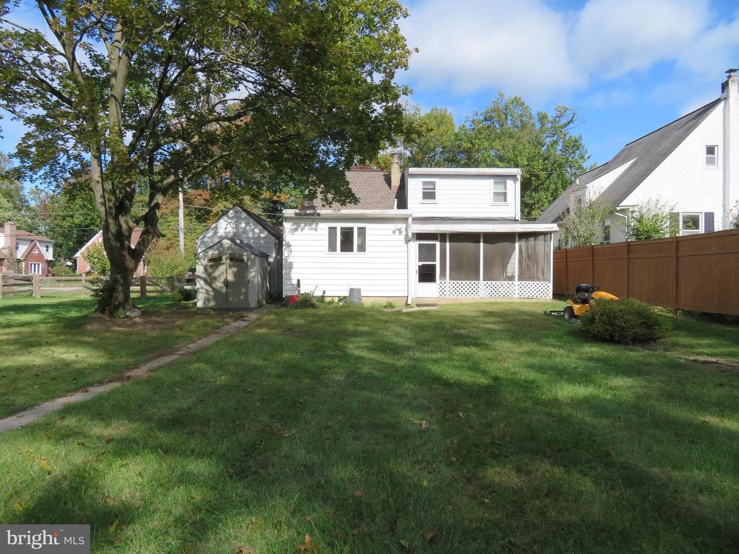 107 Hancock Avenue photo 6
