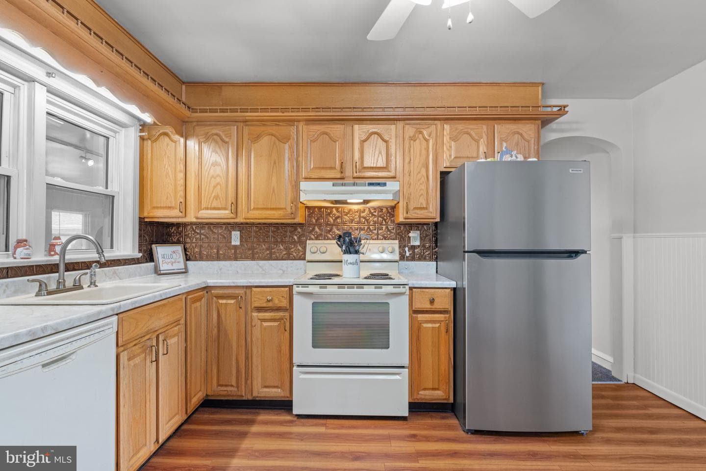 210 Castello Avenue photo 14