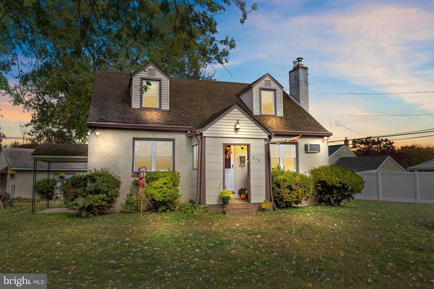 210 Castello Avenue photo 2