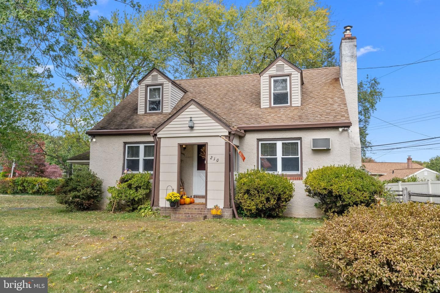 210 Castello Avenue photo 3