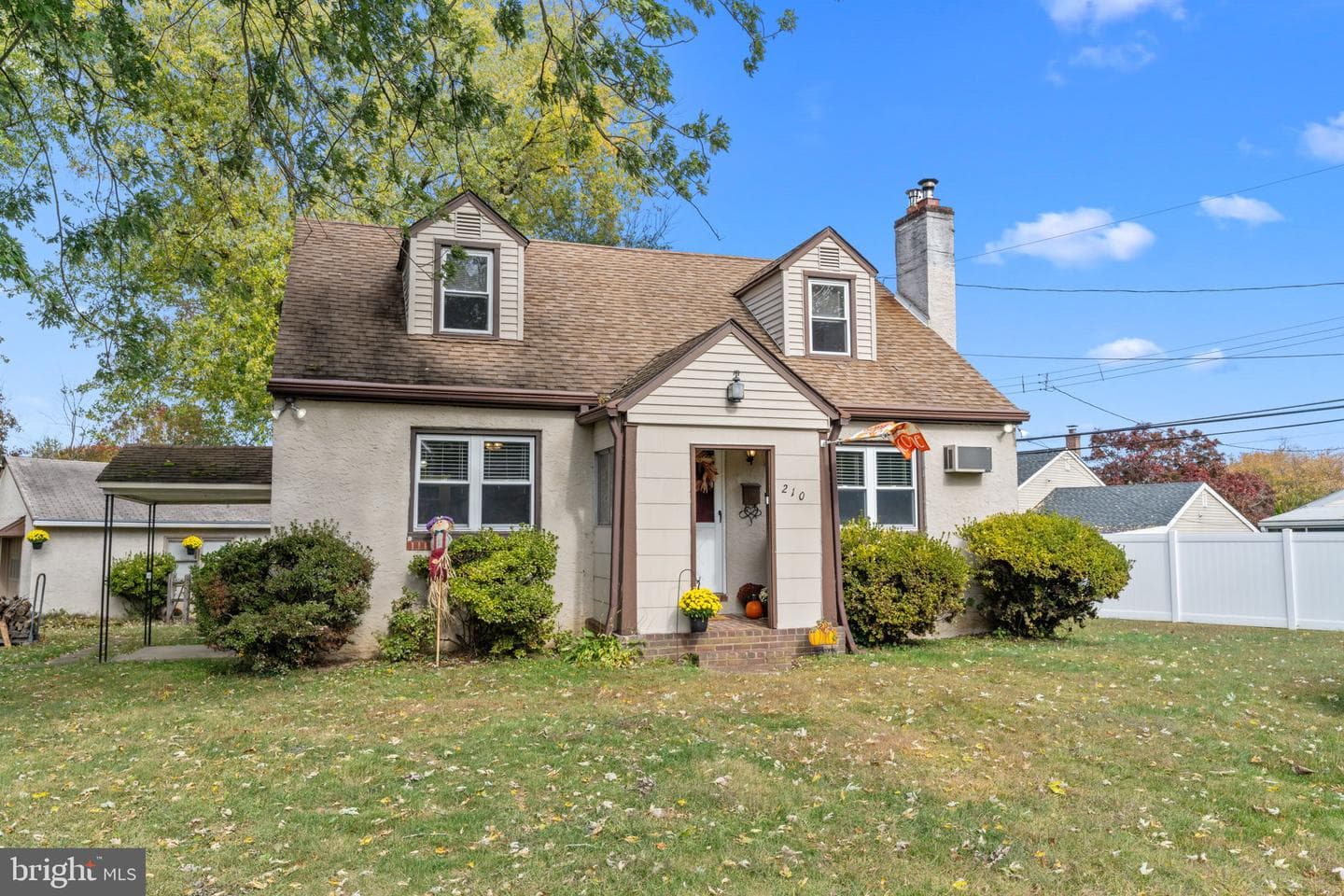 210 Castello Avenue photo 4