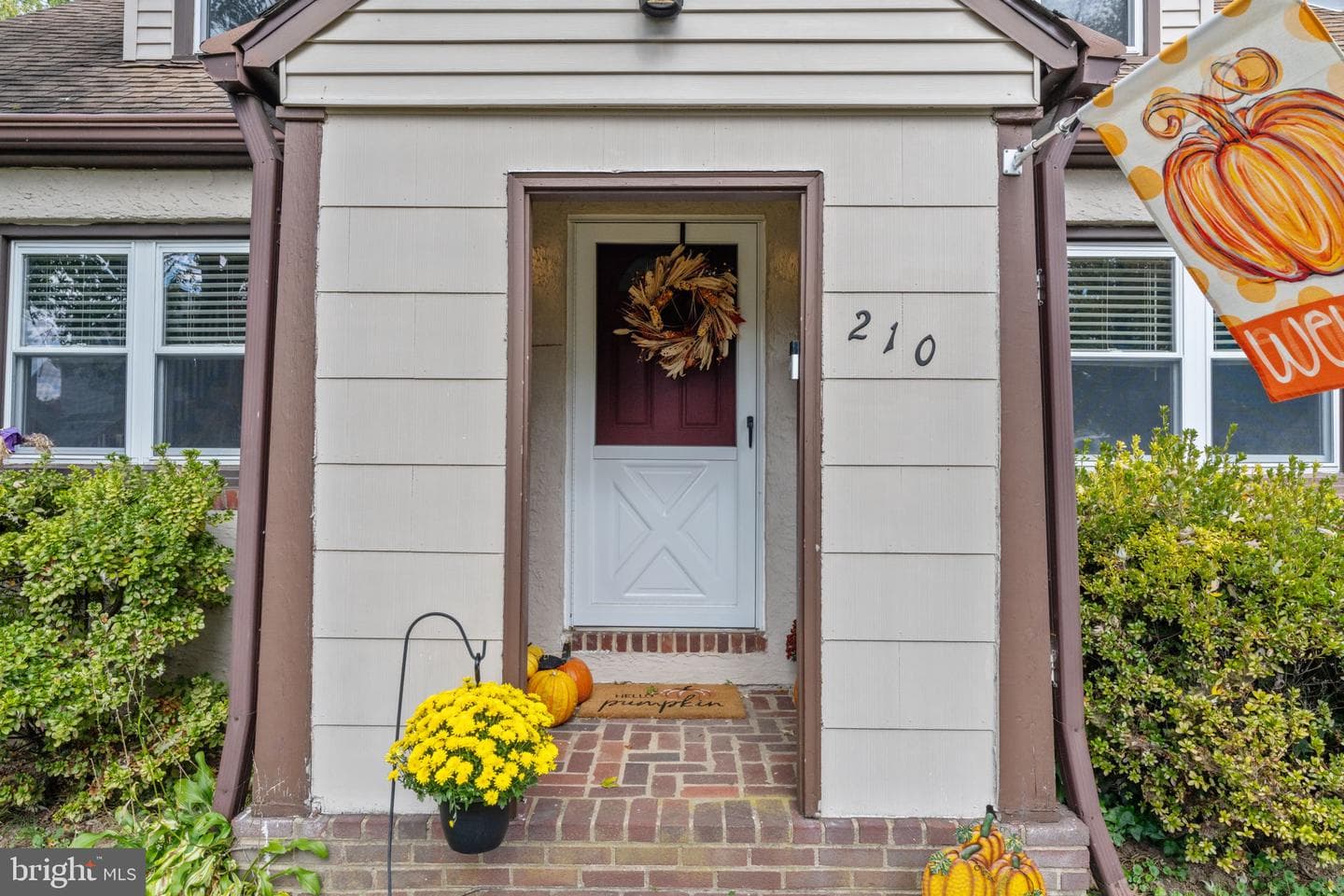 210 Castello Avenue photo 5
