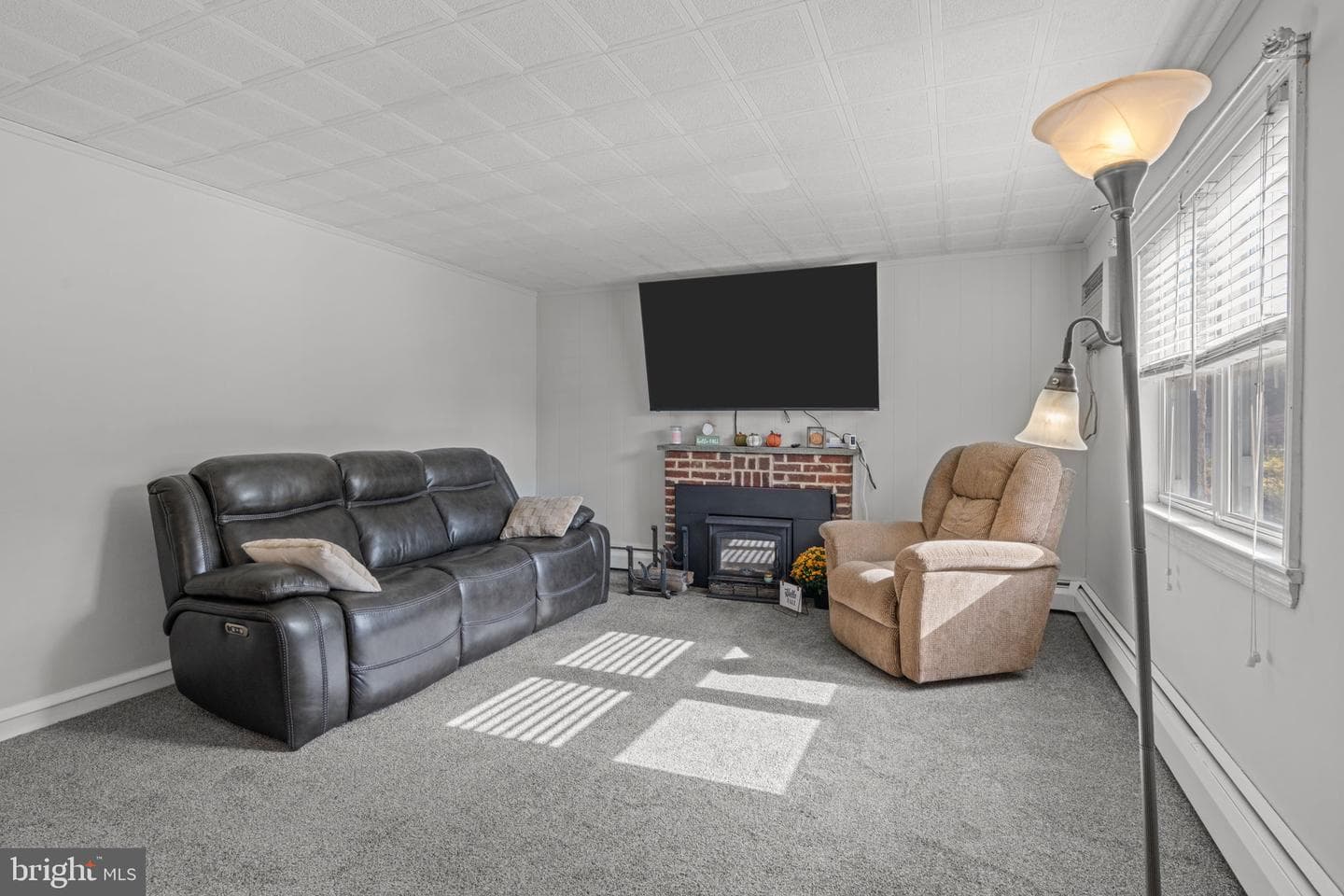 210 Castello Avenue photo 8