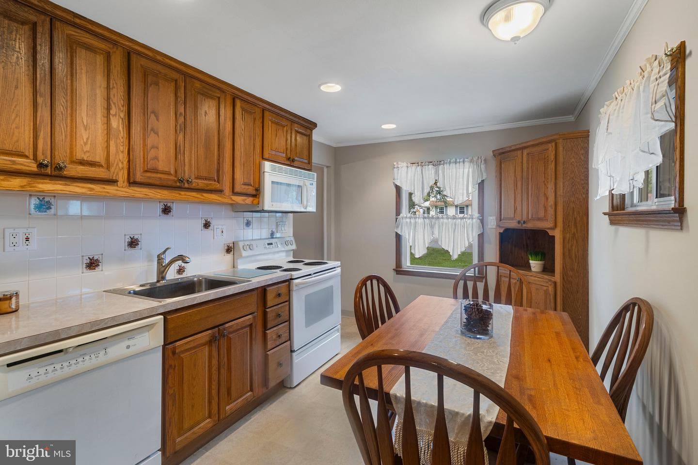 357 Marianne Road photo 13
