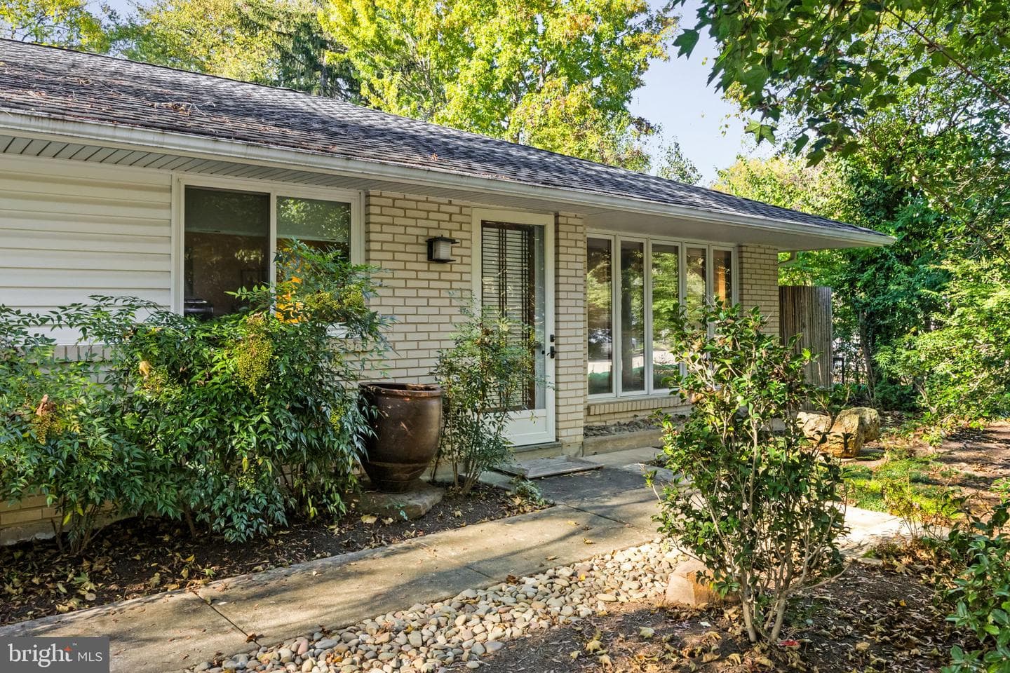 303 Glenway Road photo 3