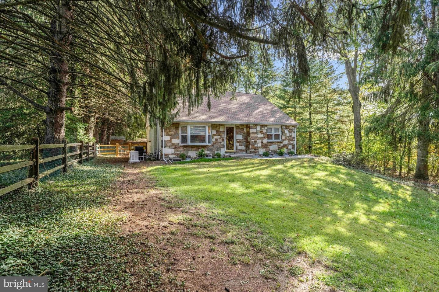 2455 Byberry Road photo 2