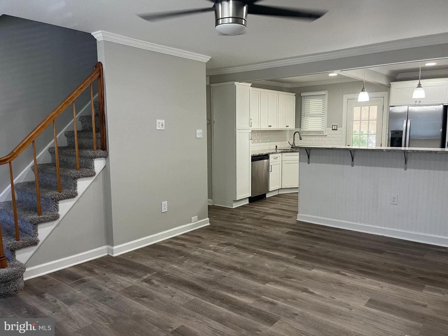 722 Maple Avenue photo 3