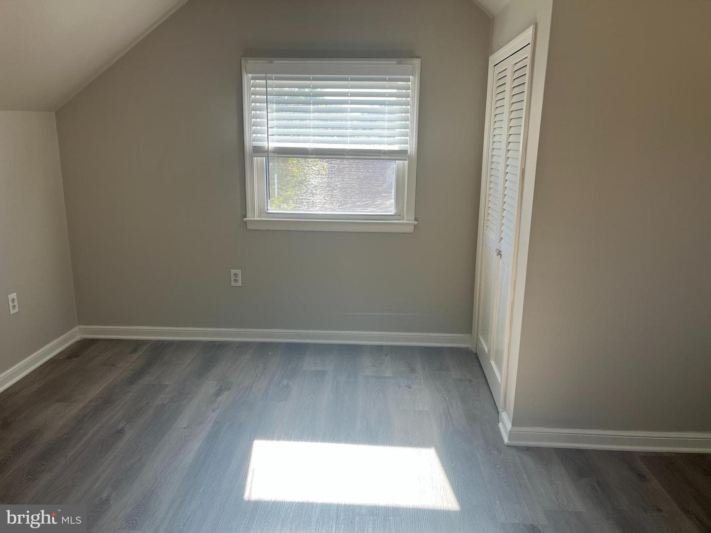 722 Maple Avenue photo 8