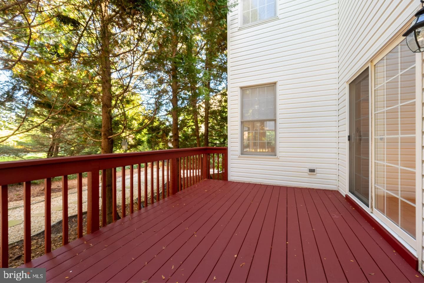 553 Exeter Court photo 42