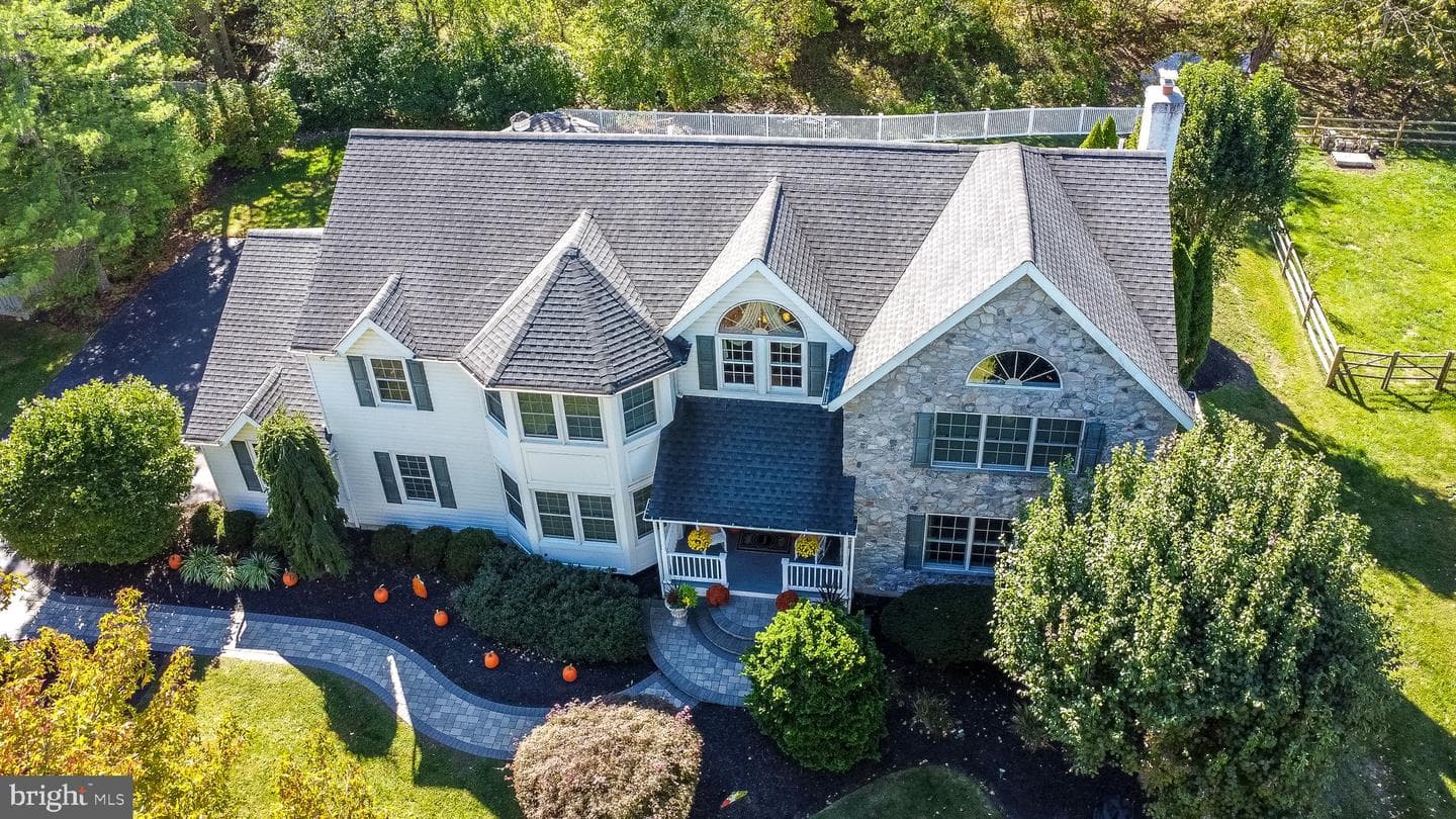 206 Broad Acres Road photo 4