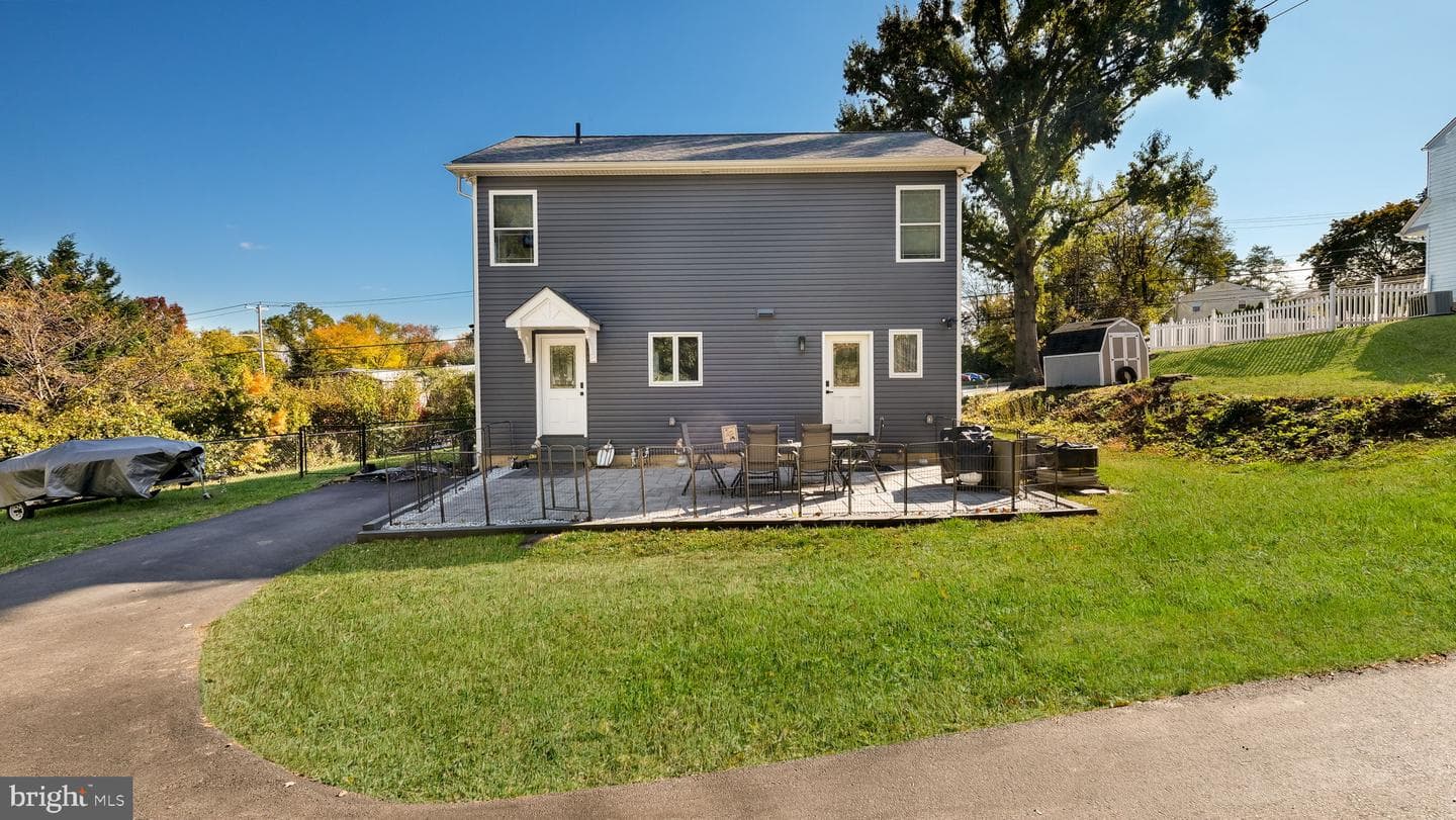 1104 N York Road photo 40