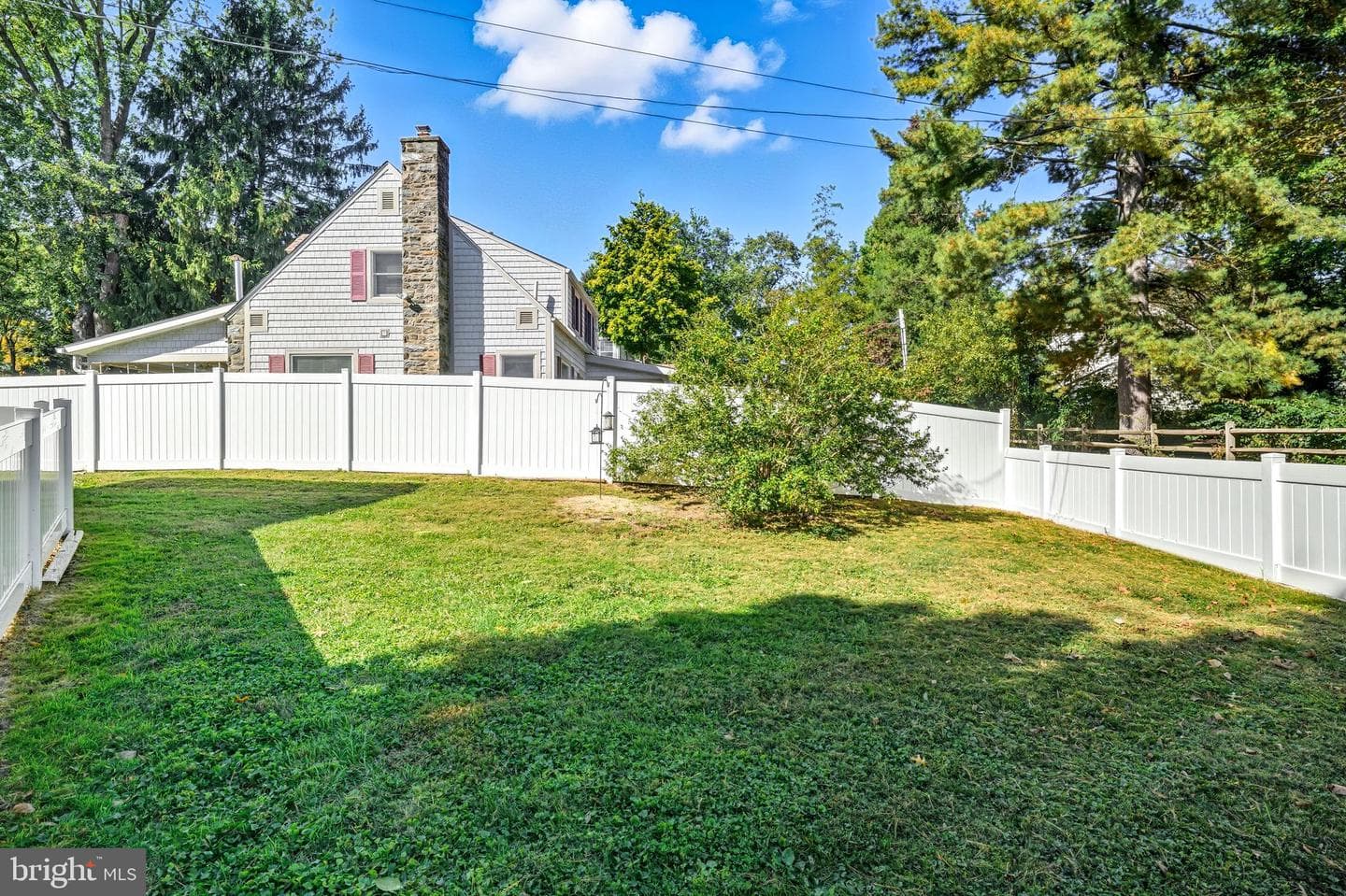 400 Witley Road photo 38