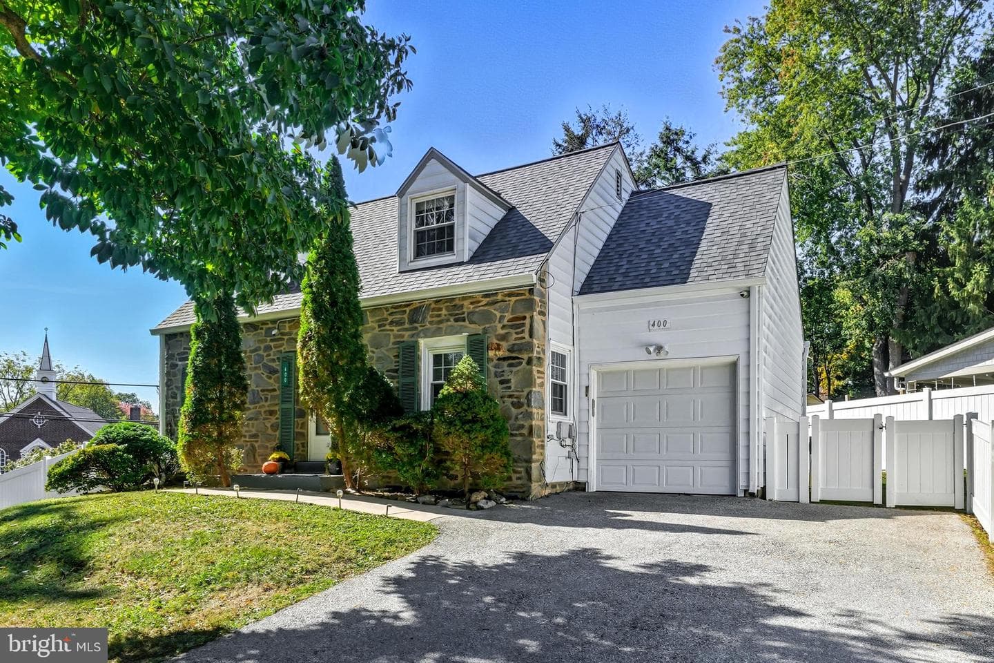 400 Witley Road photo 4