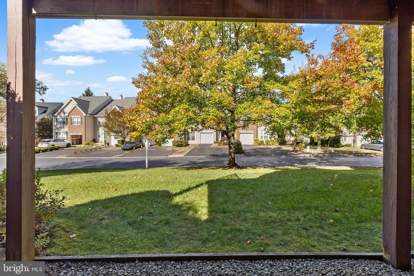 272 Militia Drive photo 27
