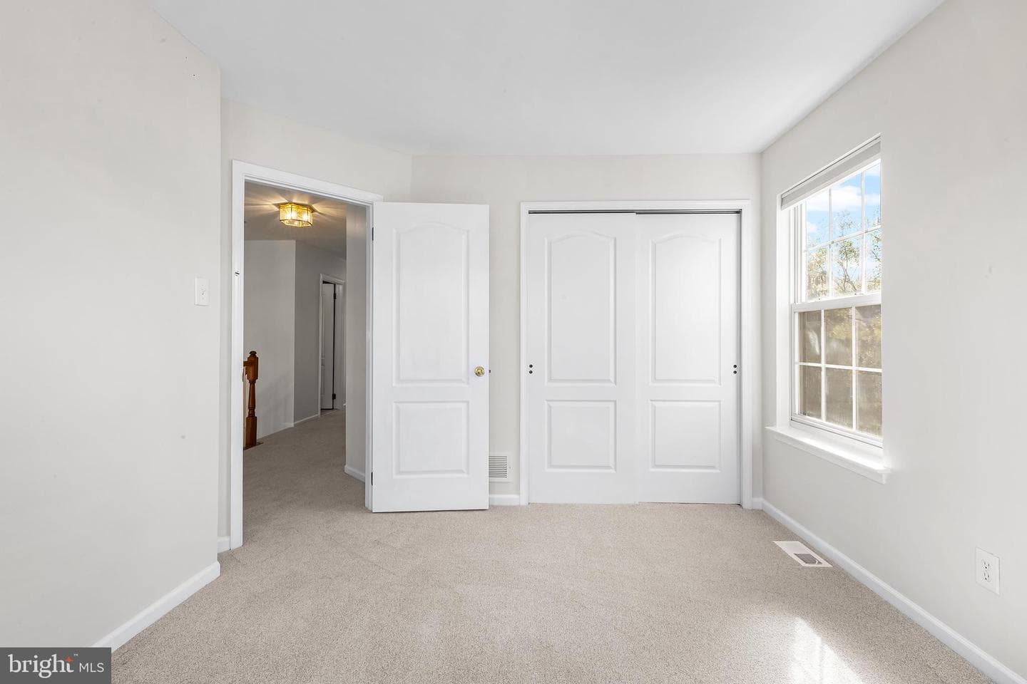 272 Militia Drive photo 30