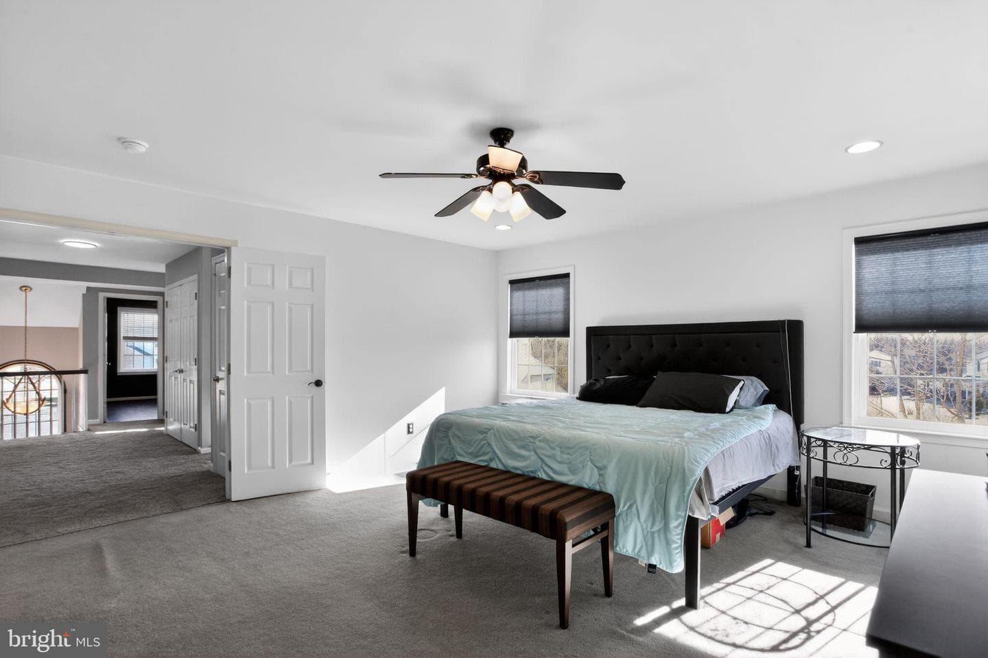 201 Victoria Court photo 16