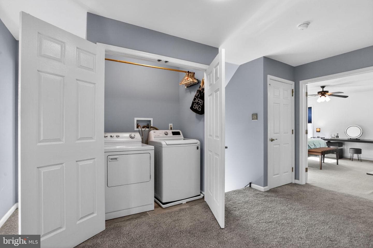 201 Victoria Court photo 23