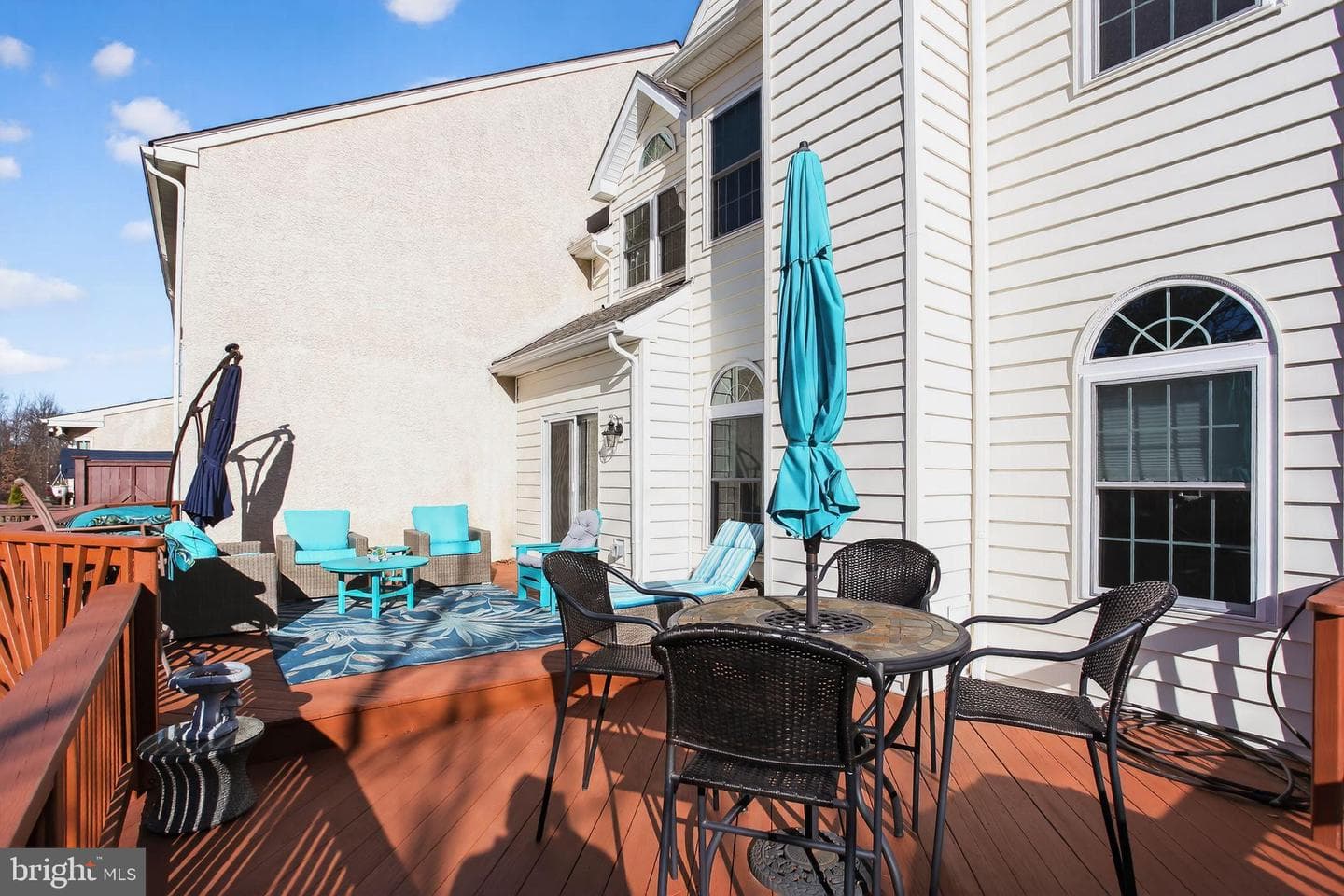 201 Victoria Court photo 33