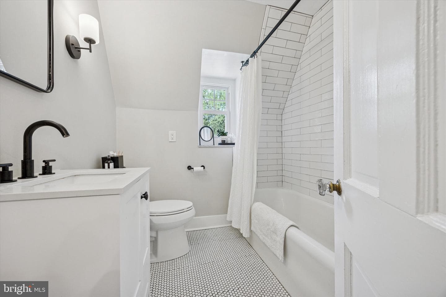 160 Edgehill Road photo 18