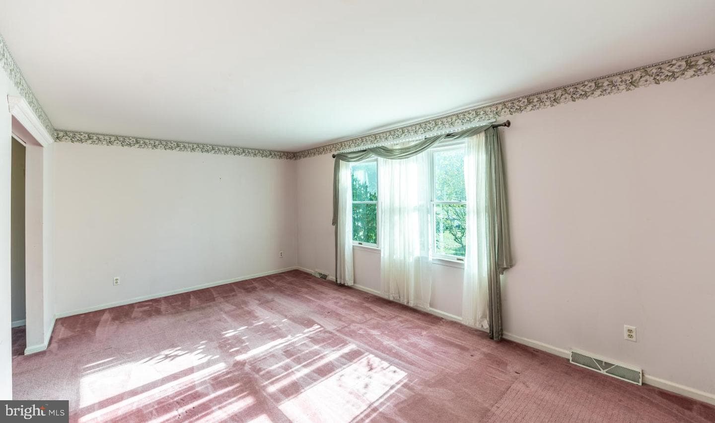 1173 Independence Way photo 5