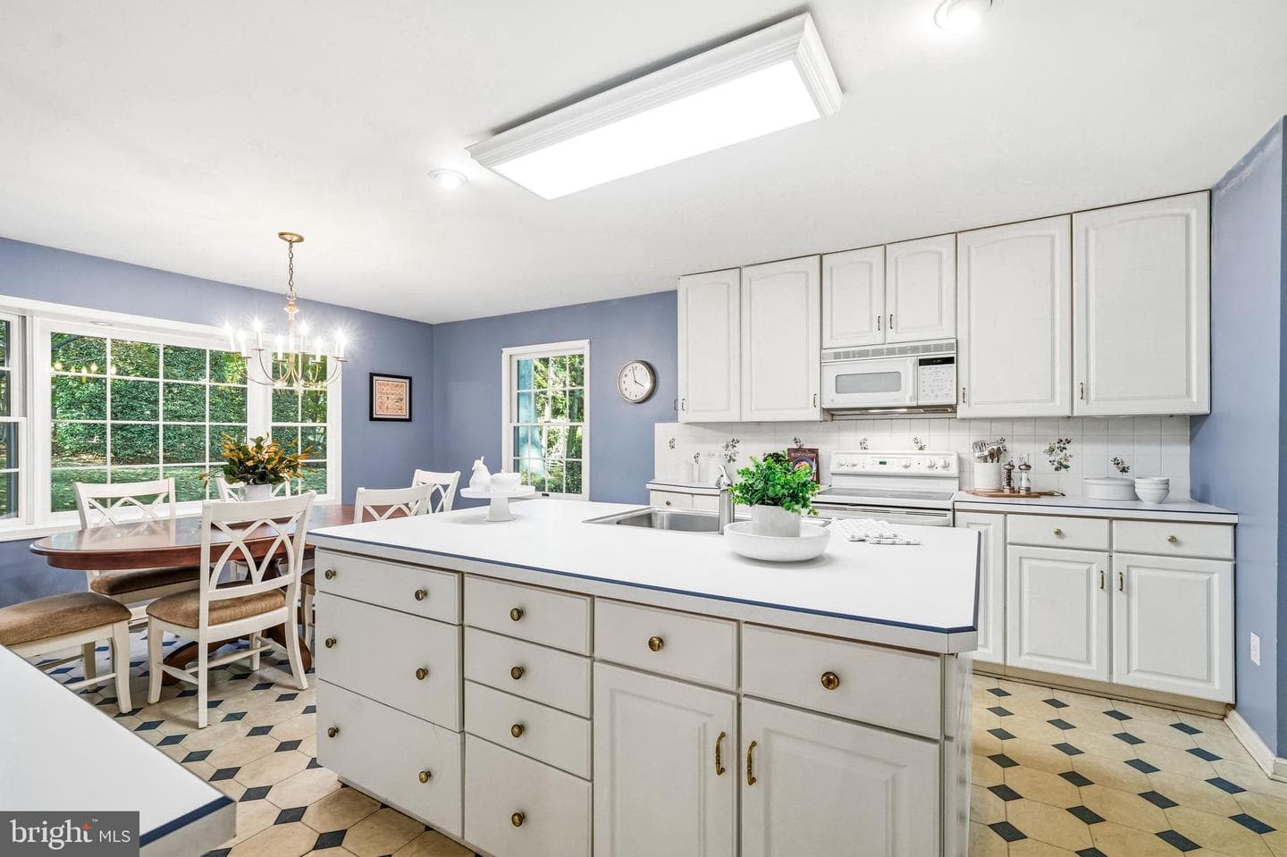 305 Gulph Hills Road photo 10