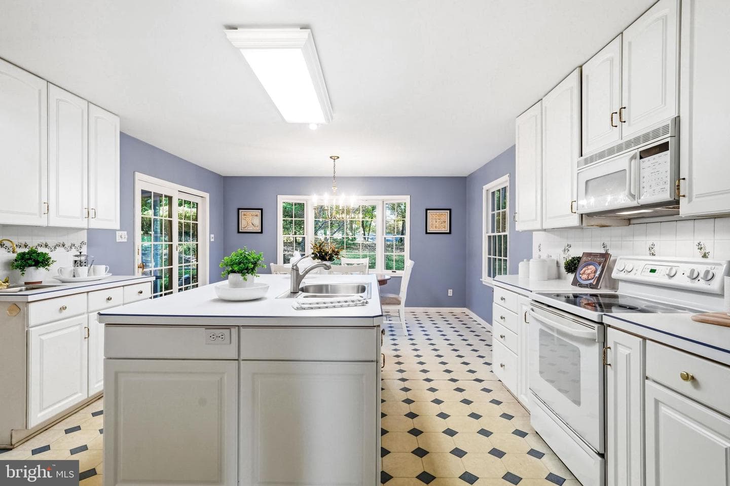 305 Gulph Hills Road photo 9