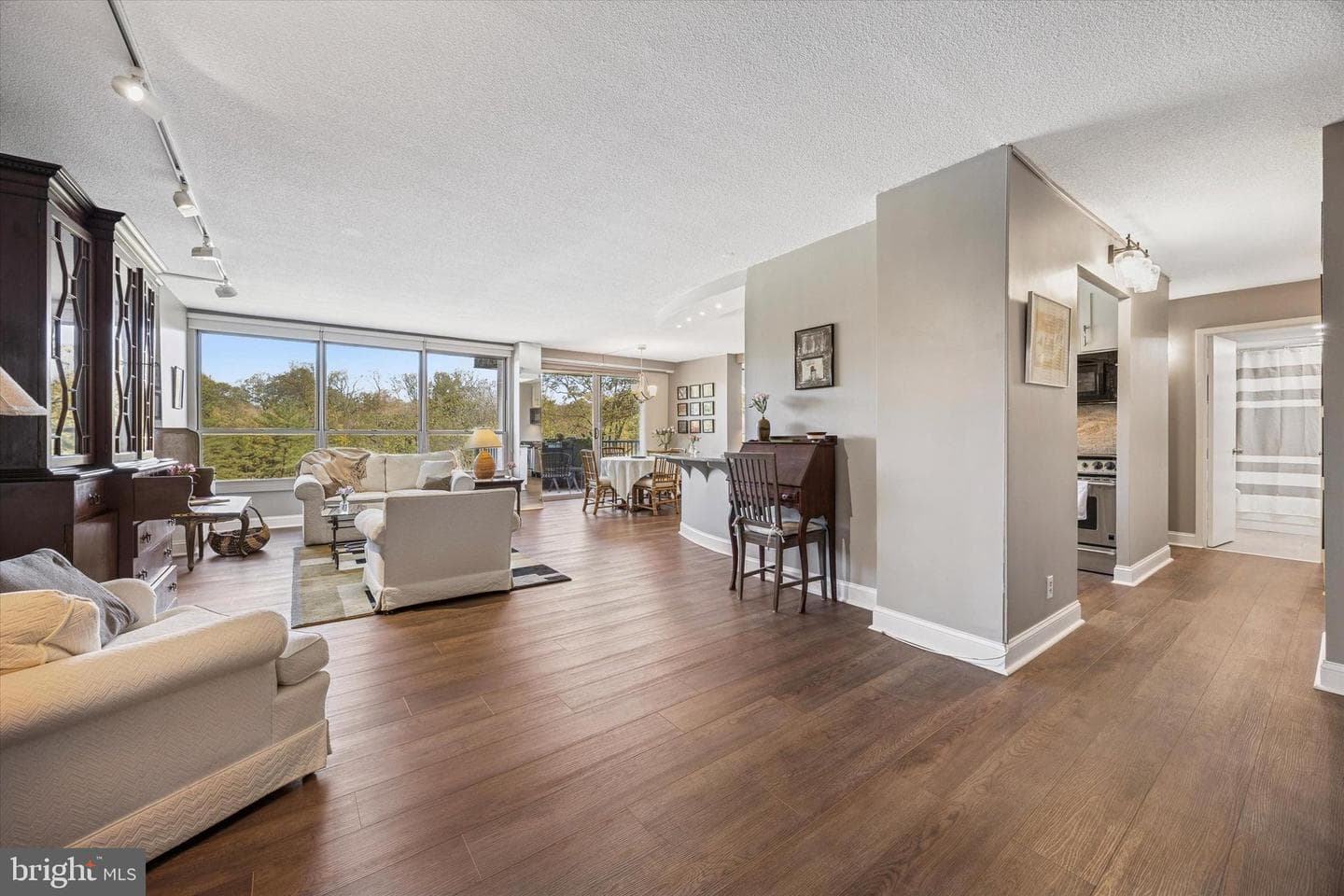 1001 City Avenue #W-404 photo 2