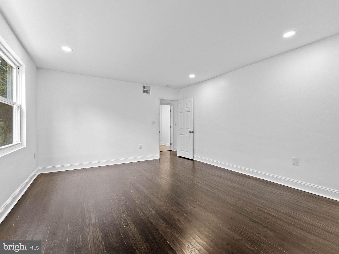 700 Crooked Lane photo 23