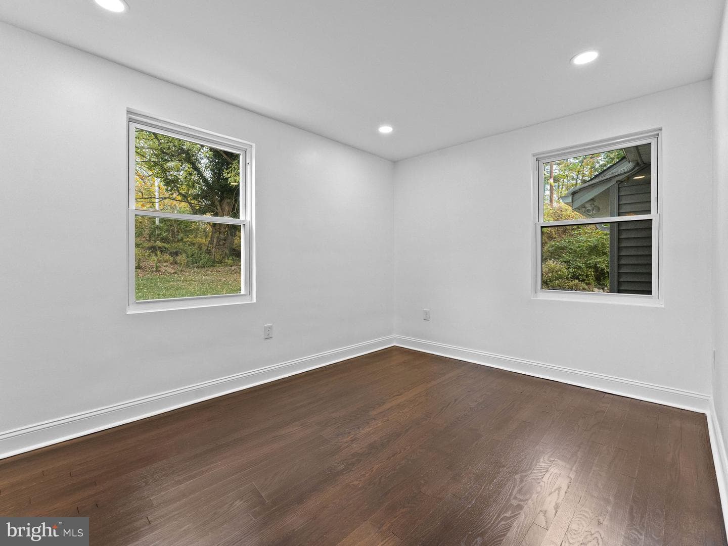 700 Crooked Lane photo 25