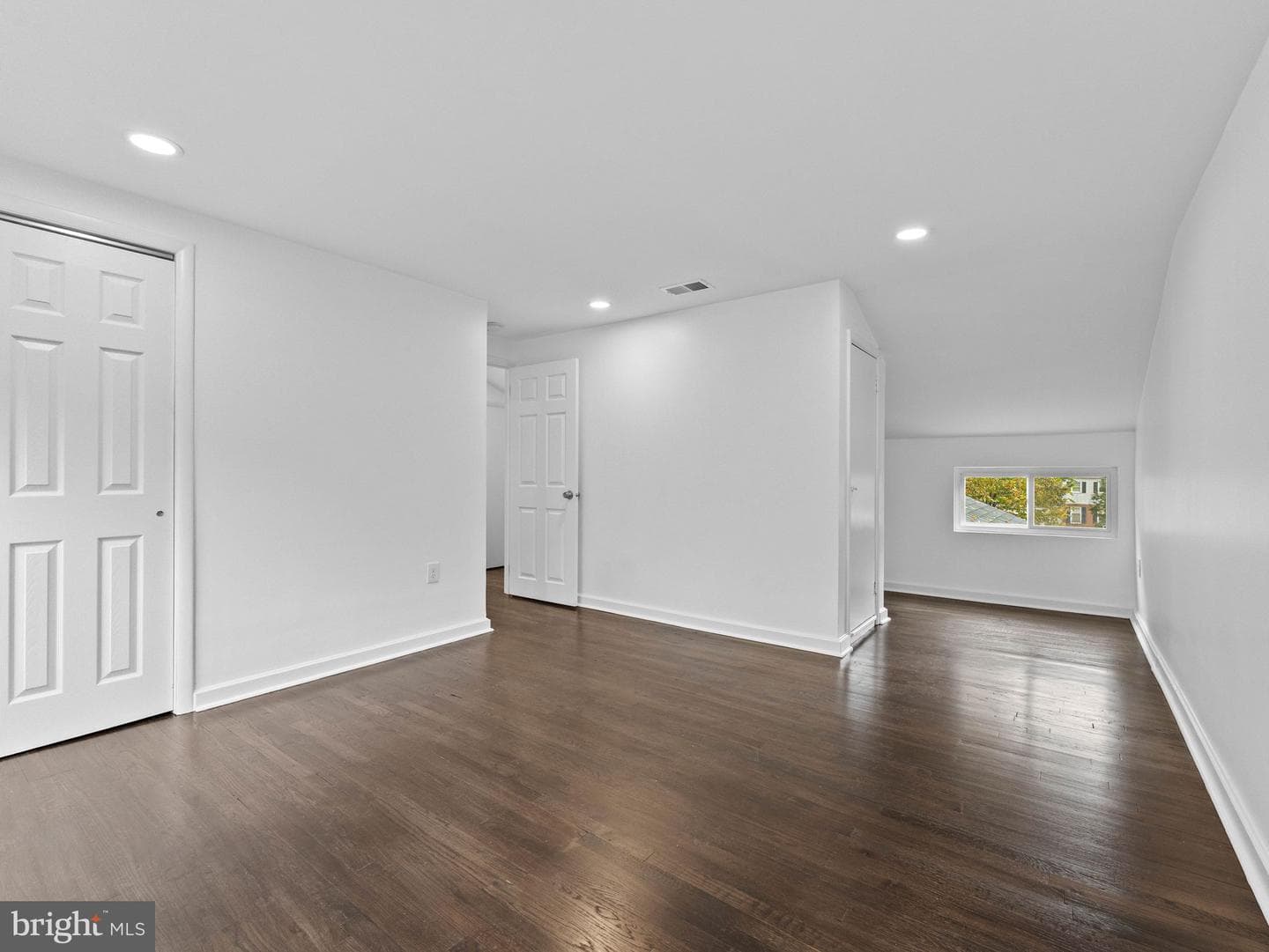 700 Crooked Lane photo 29